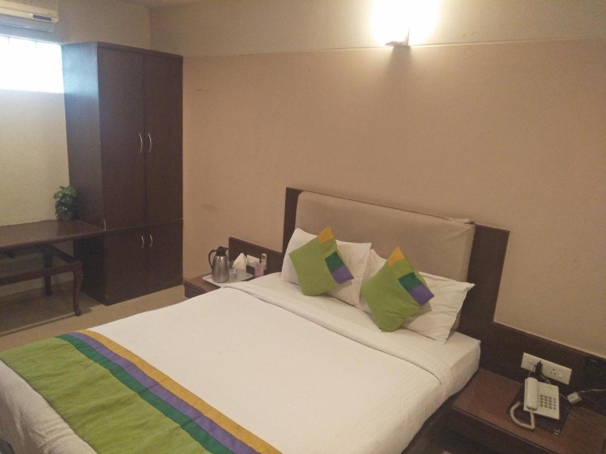 Treebo Trend Hotel Basera Пуне Екстер'єр фото