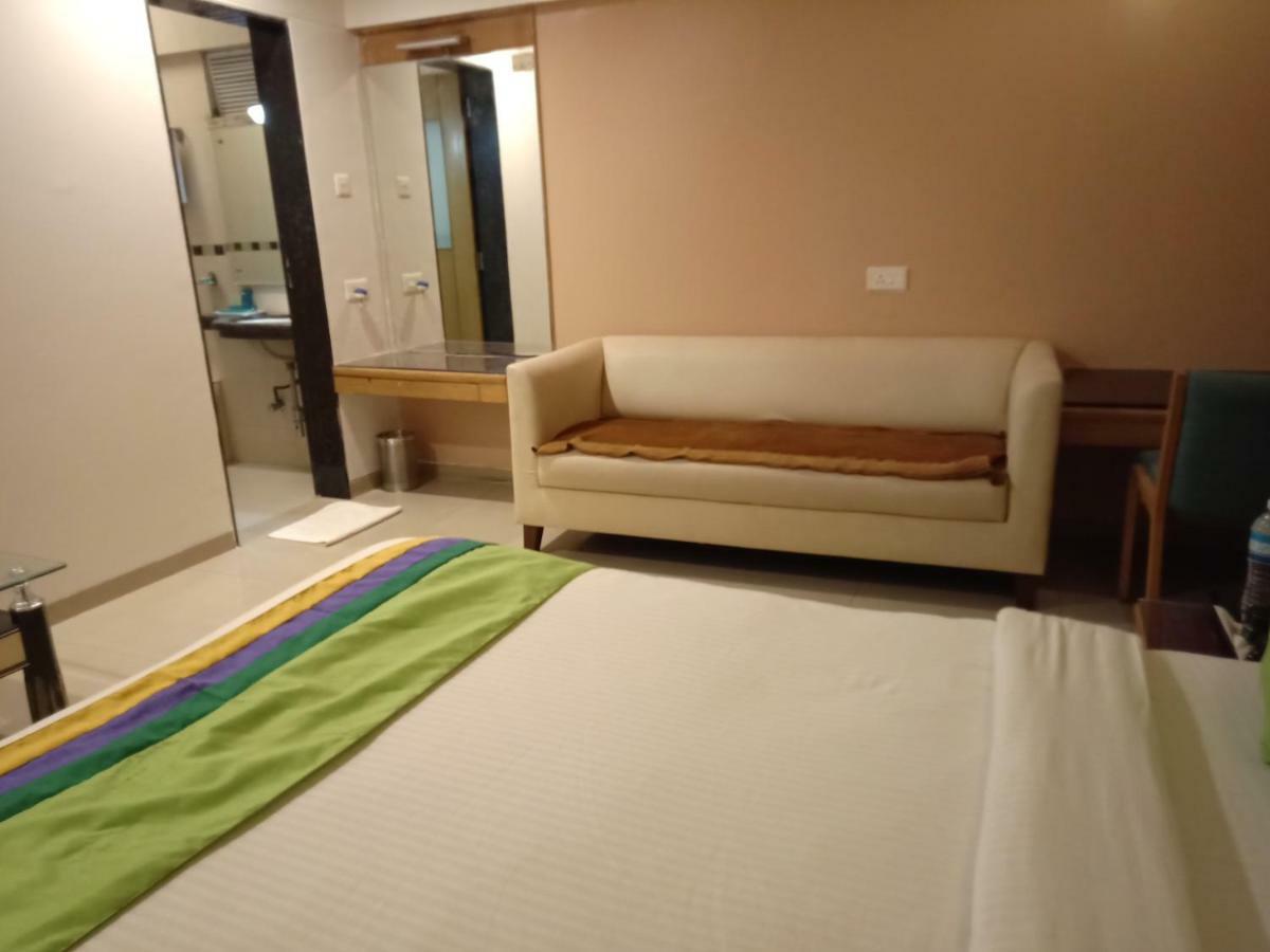 Treebo Trend Hotel Basera Пуне Екстер'єр фото