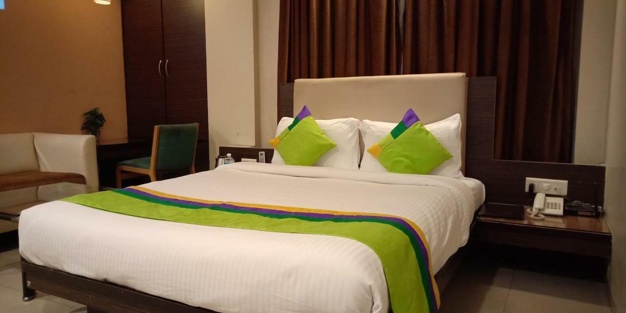 Treebo Trend Hotel Basera Пуне Екстер'єр фото